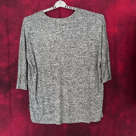 OLIVIA RAE WOMEN'S GREY 3/4 SLEEVE V-NECK COMFORT LIGHTWEIGHT RELAXED SWEATER L - Picture 5 of 12